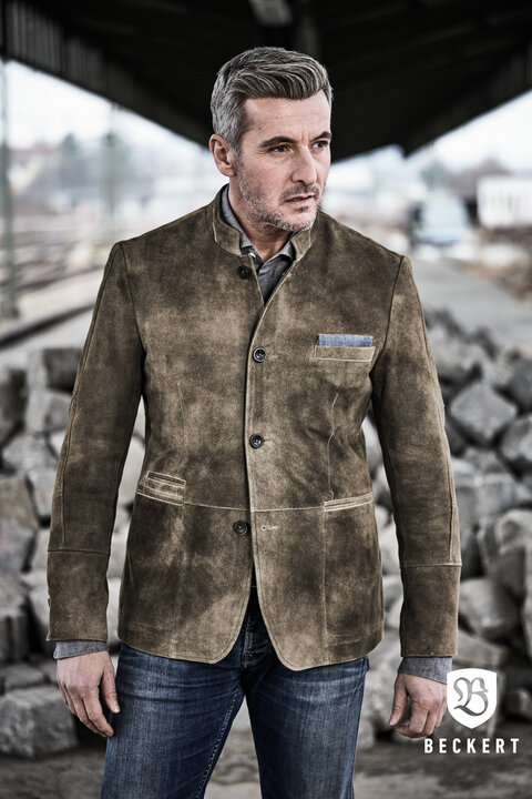 Edler Lederjanker im Trachtenstil aus sehr weichem Ziegenvelours Leder