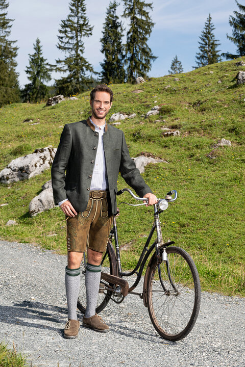 Perfekt f&uuml;r den Sommer sind unsere Strickjacken aus naturmatereialien 