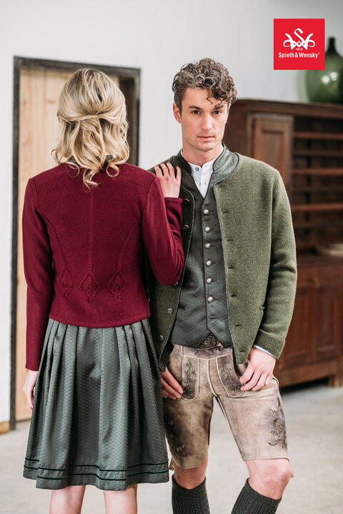 Damen und Herrenjanker finden Sie in groi&szlig;er Auswahl bei uns im Sortiment