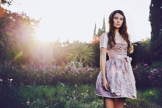 Mini Dirndl von Kr&uuml;ger Madl g&uuml;nstig kaufen