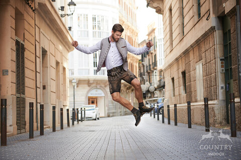 Eine gro&szlig;e Auswahl an herrentrachten im Trachten Shop Zell g&uuml;nstig kaufen