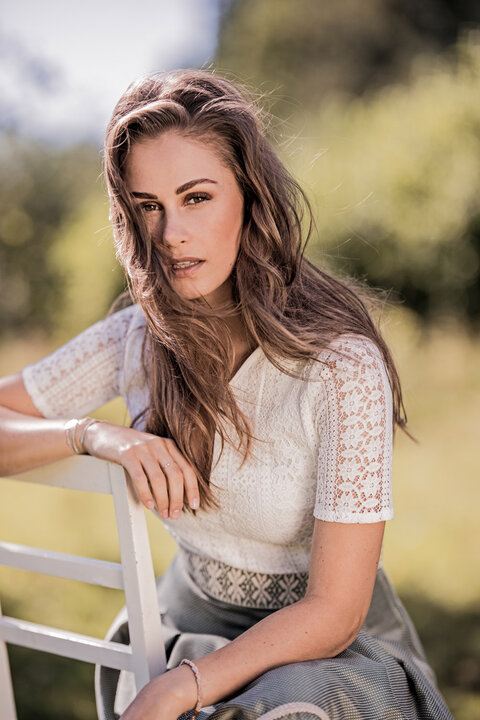 Trachtenr&ouml;cke und Trachtenblusen im Trachten Shop zell g&uuml;nstig kaufen